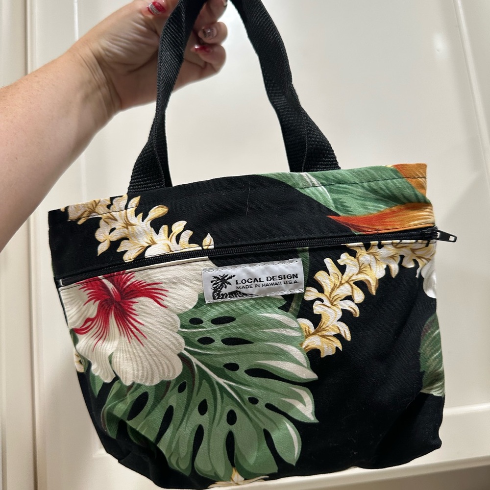 Local Design Made In Hawaii USA Reversible Shoulder Bag Travel With Pockets